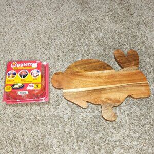 Bunny Food Safe Cutting Board & Egglettes NWT. Lot of 2 items.